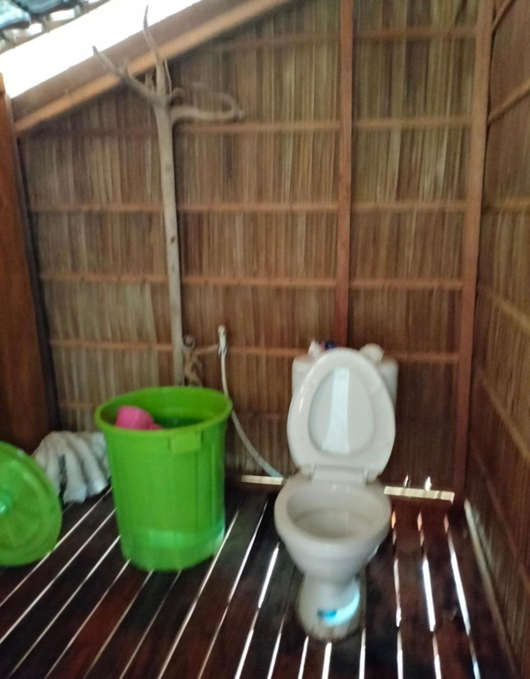 Bruno Raja Ampat Homestay Pulau Mansuar Exterior foto