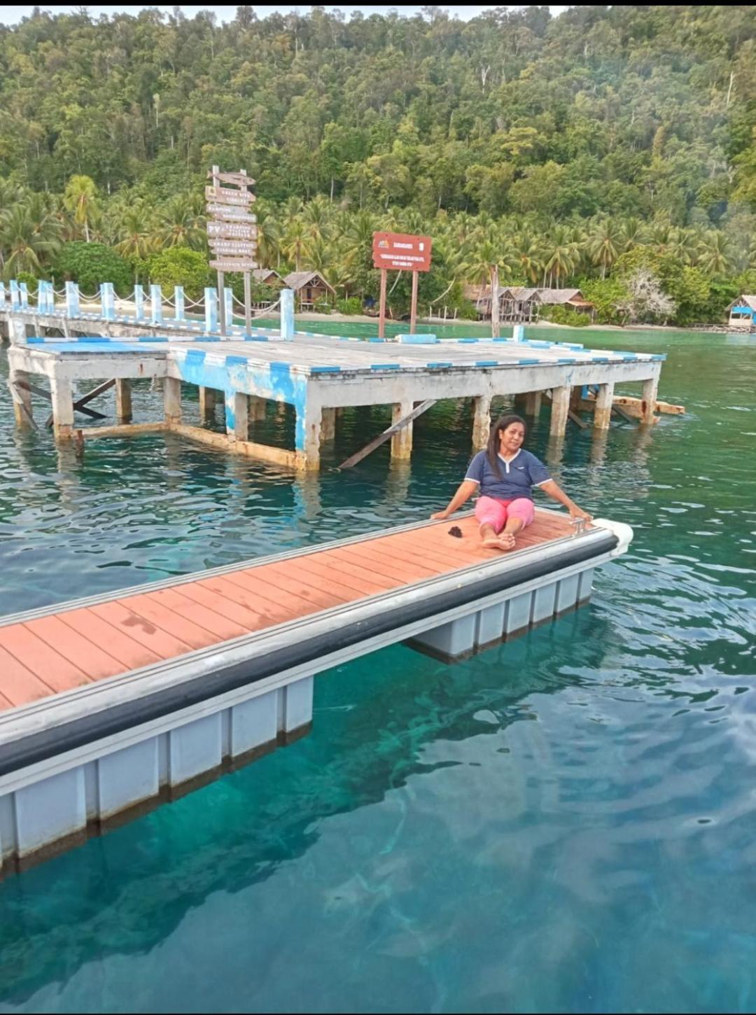 Bruno Raja Ampat Homestay Pulau Mansuar Exterior foto