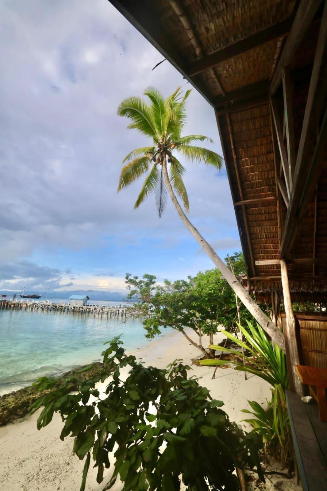 Bruno Raja Ampat Homestay Pulau Mansuar Exterior foto